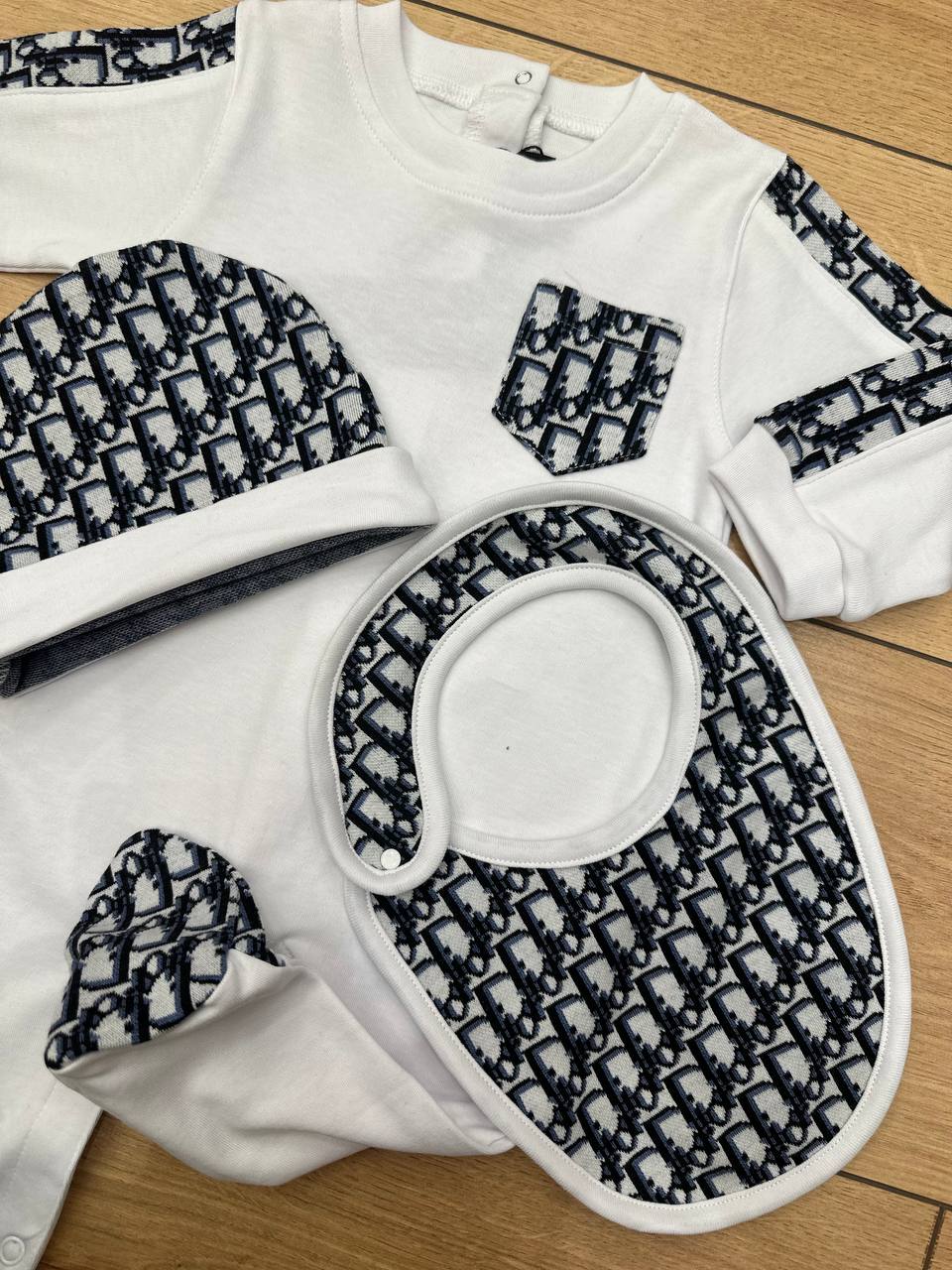 Dior Baby Newborn set wit