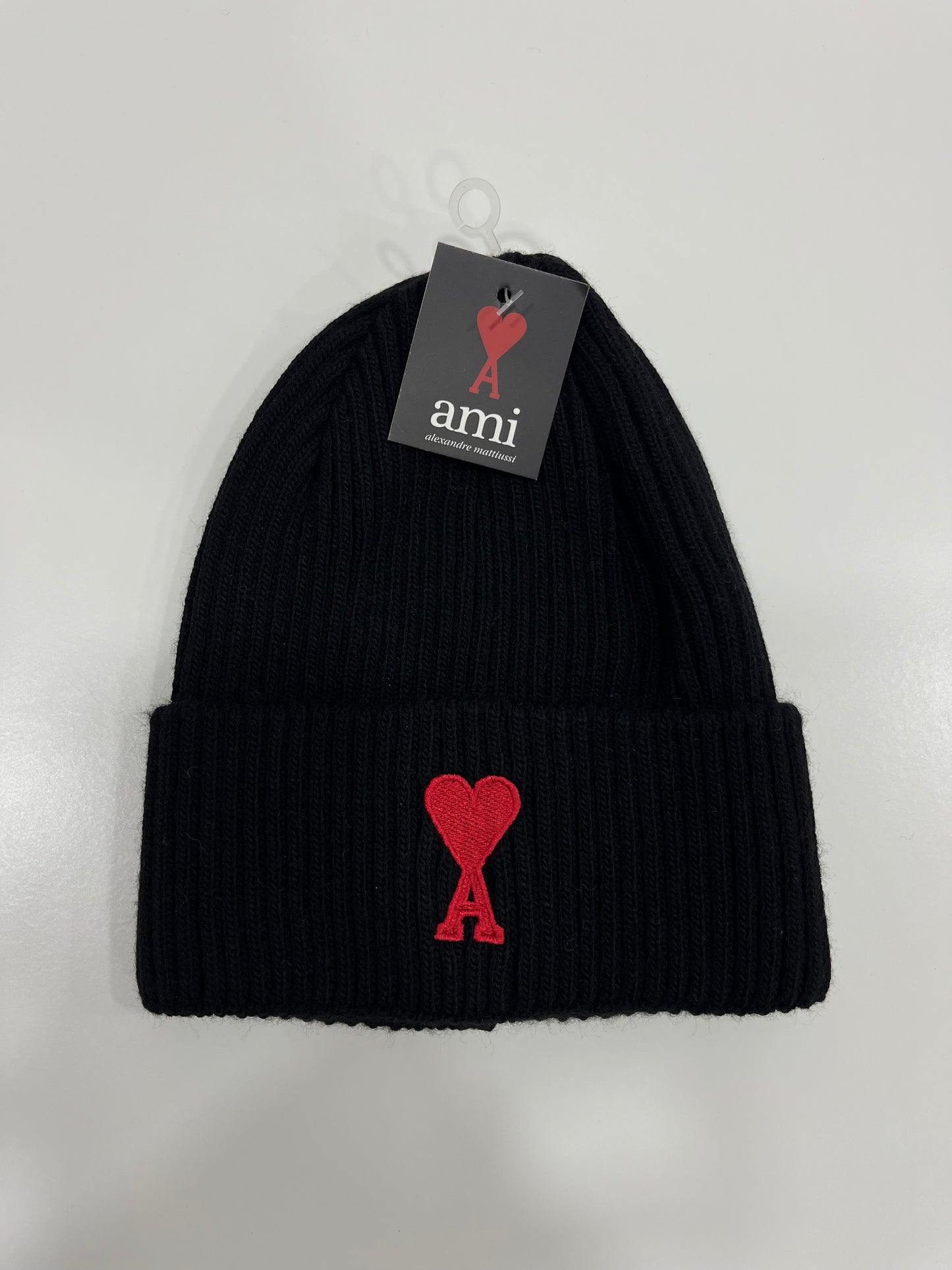 Ami Paris muts zwart