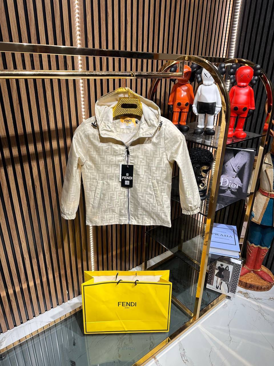 Fendi herfstjas beige