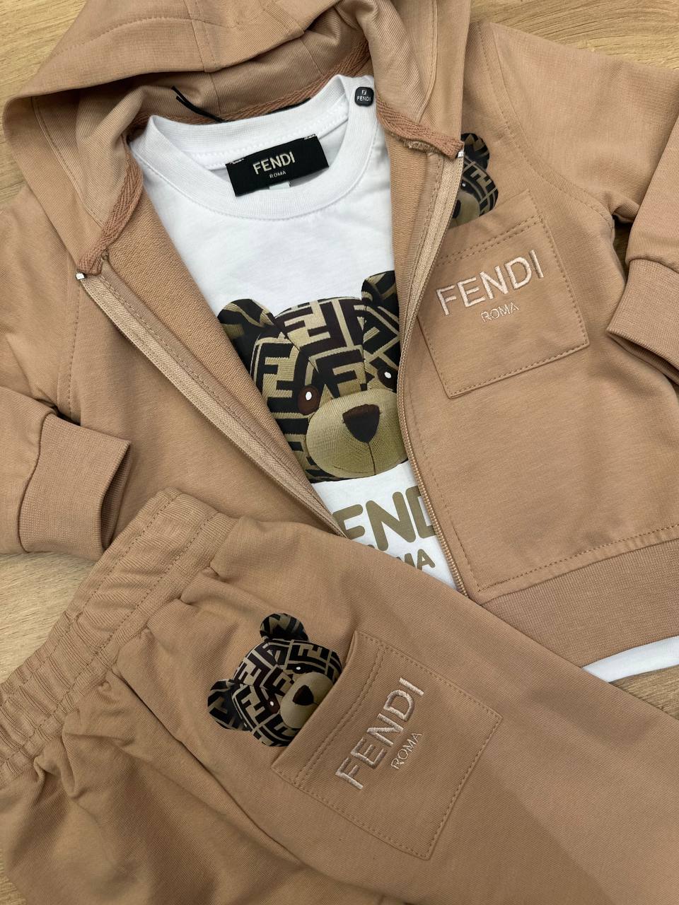 Fendi 3-delige set beige