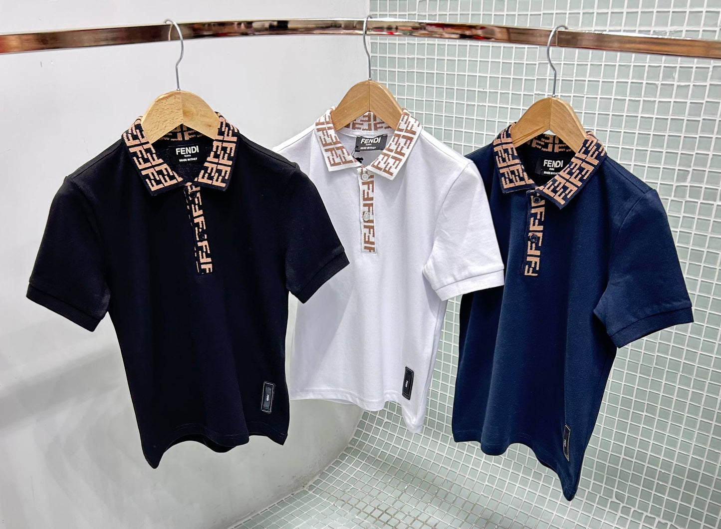 Fendi polo wit kraag