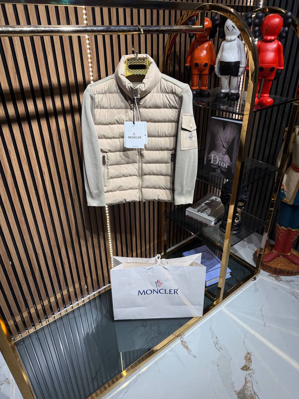 Moncler hybrid jasje beige