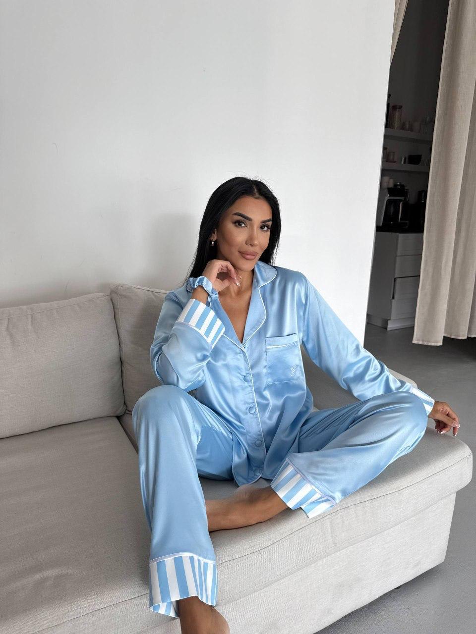 VICTORIA'S SECRET
Geglazuurd satijnen pyjama