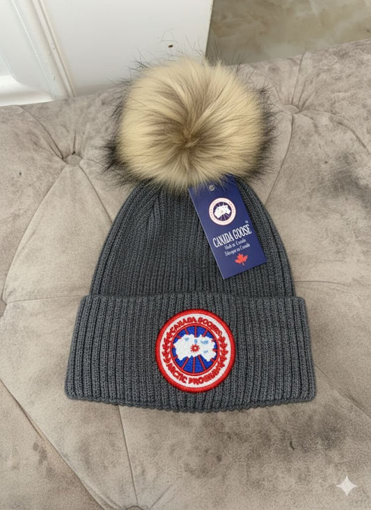 Canada Goose muts grijs MET bont