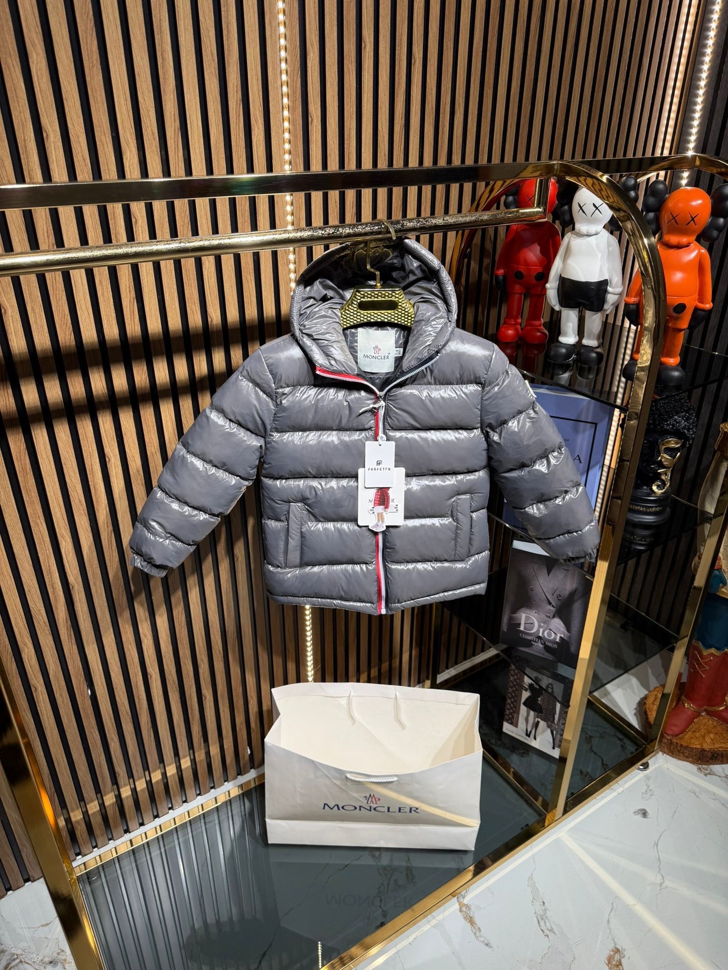 Moncler winterjas grijs