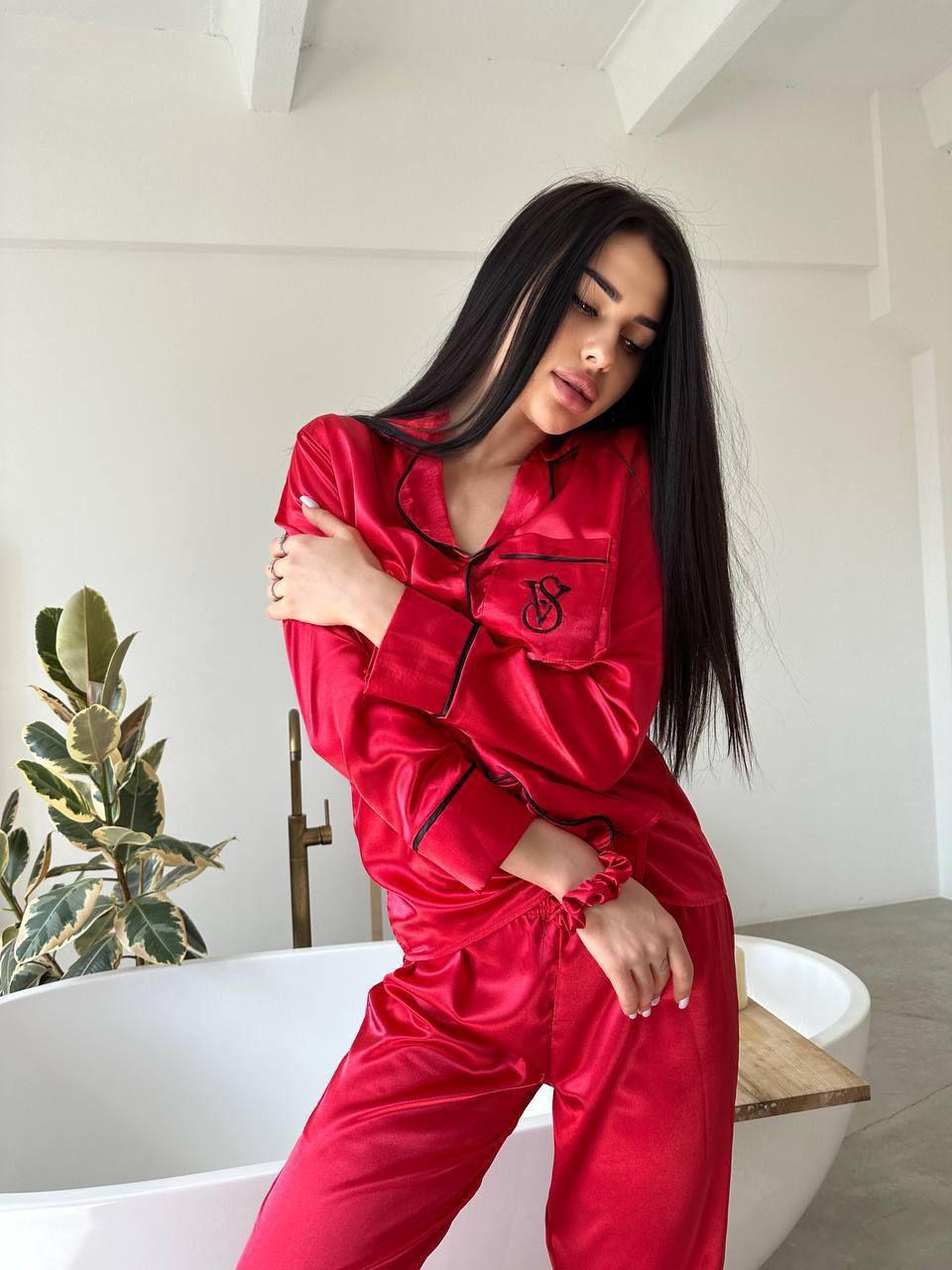 VICTORIA'S SECRET
Geglazuurd satijnen pyjama