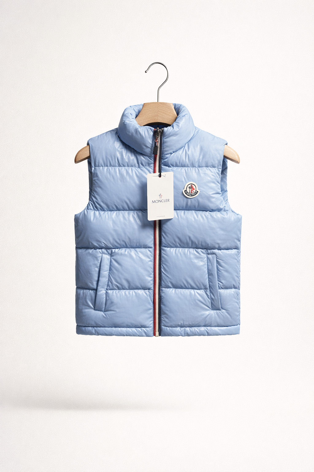 Moncler bodywarmer lichtblauw