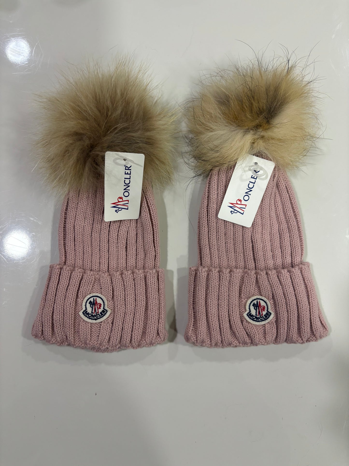 Moncler muts bont roze