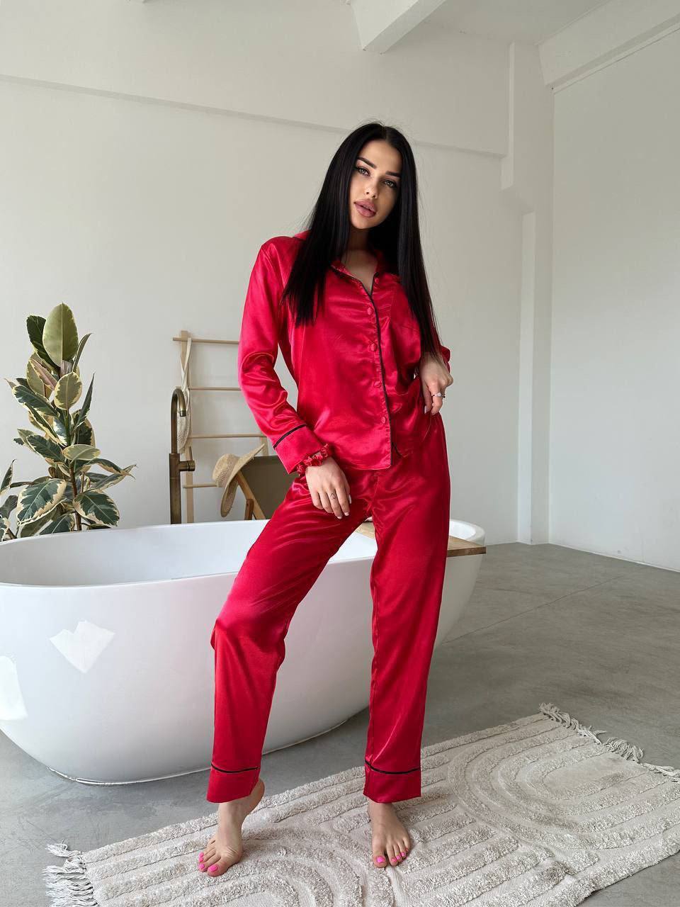 VICTORIA'S SECRET
Geglazuurd satijnen pyjama