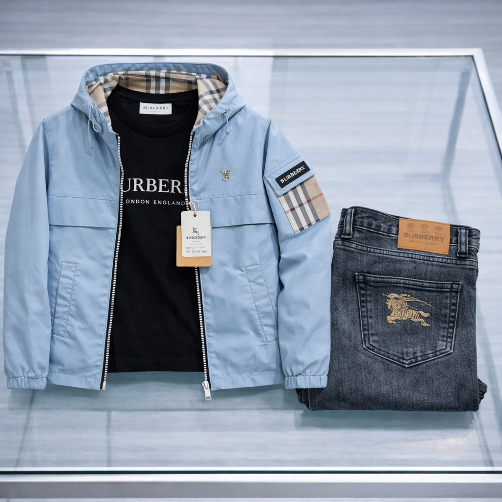 Burberry jasje lichtblauw