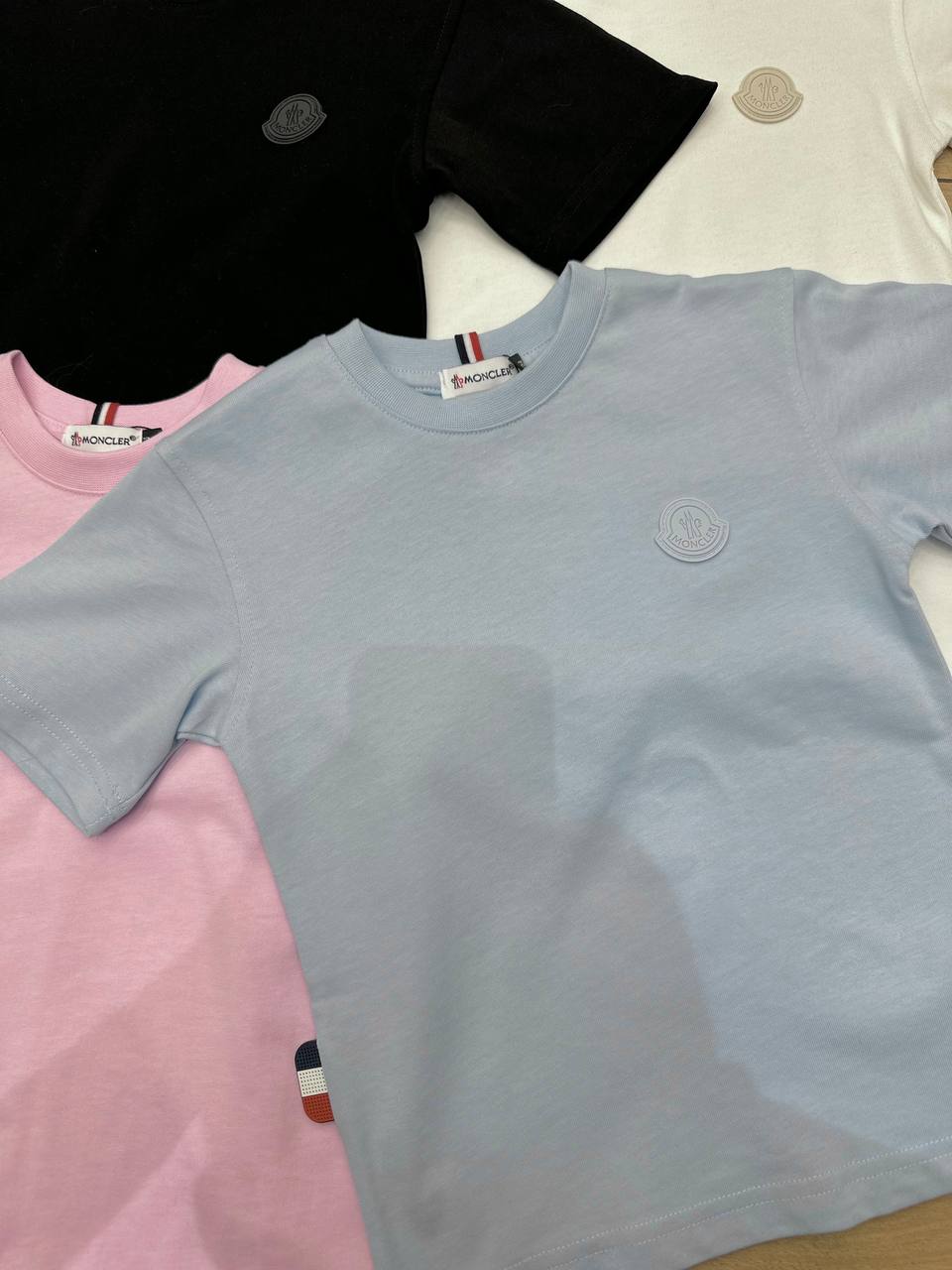 Moncler t-shirt - oversized roze