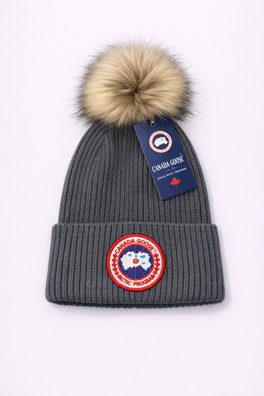 Canada Goose muts grijs bont