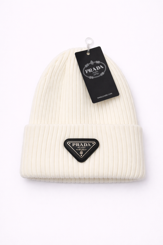 Prada muts wit/creme