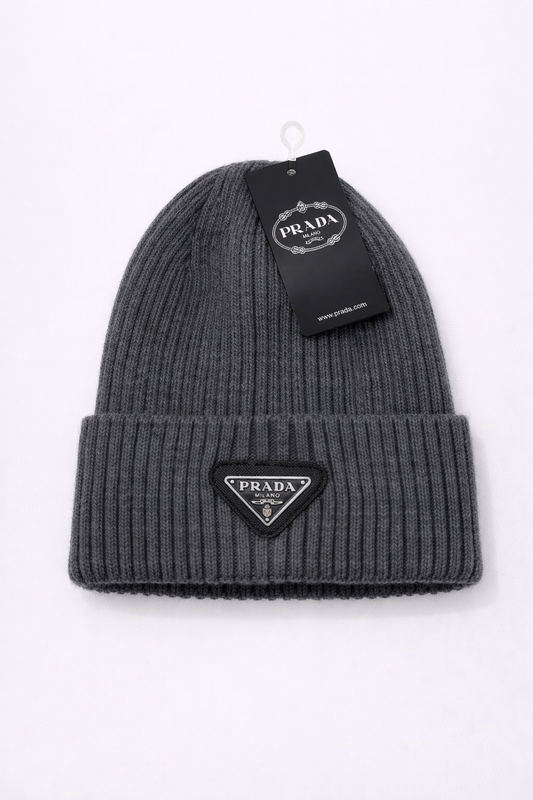 Prada muts grijs