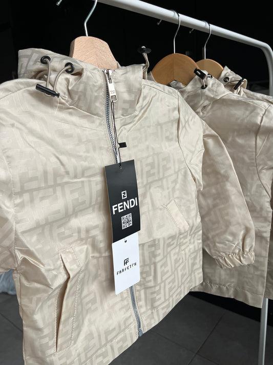 Fendi herfstjas beige