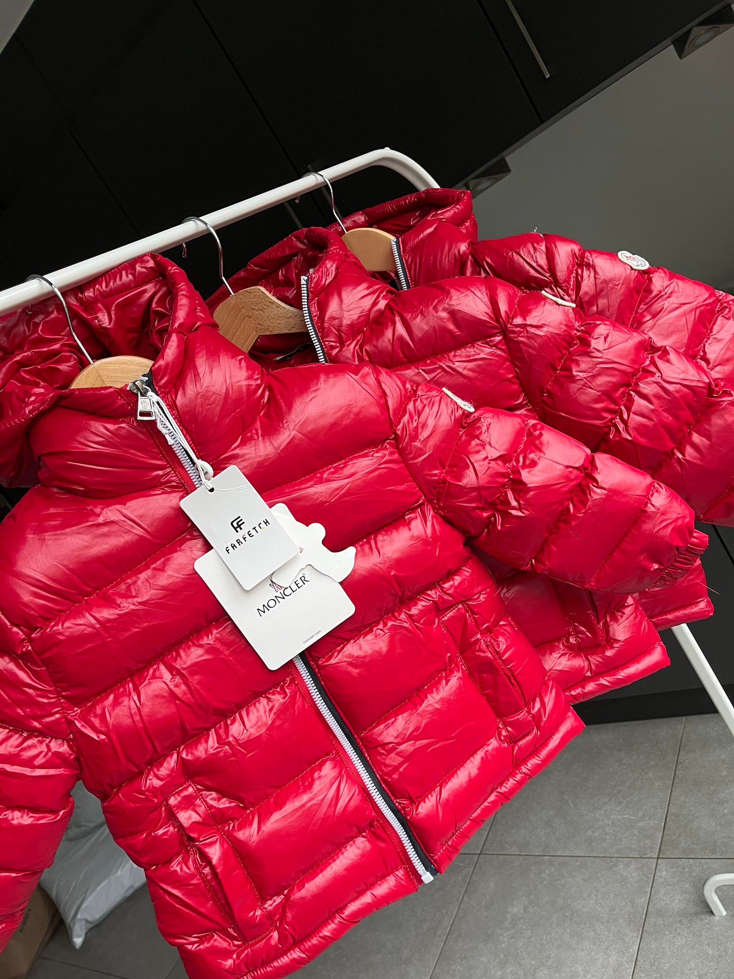 Moncler winterjas rood