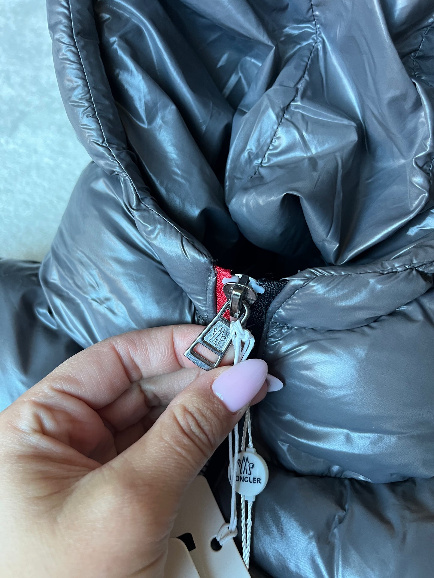 Moncler winterjas grijs