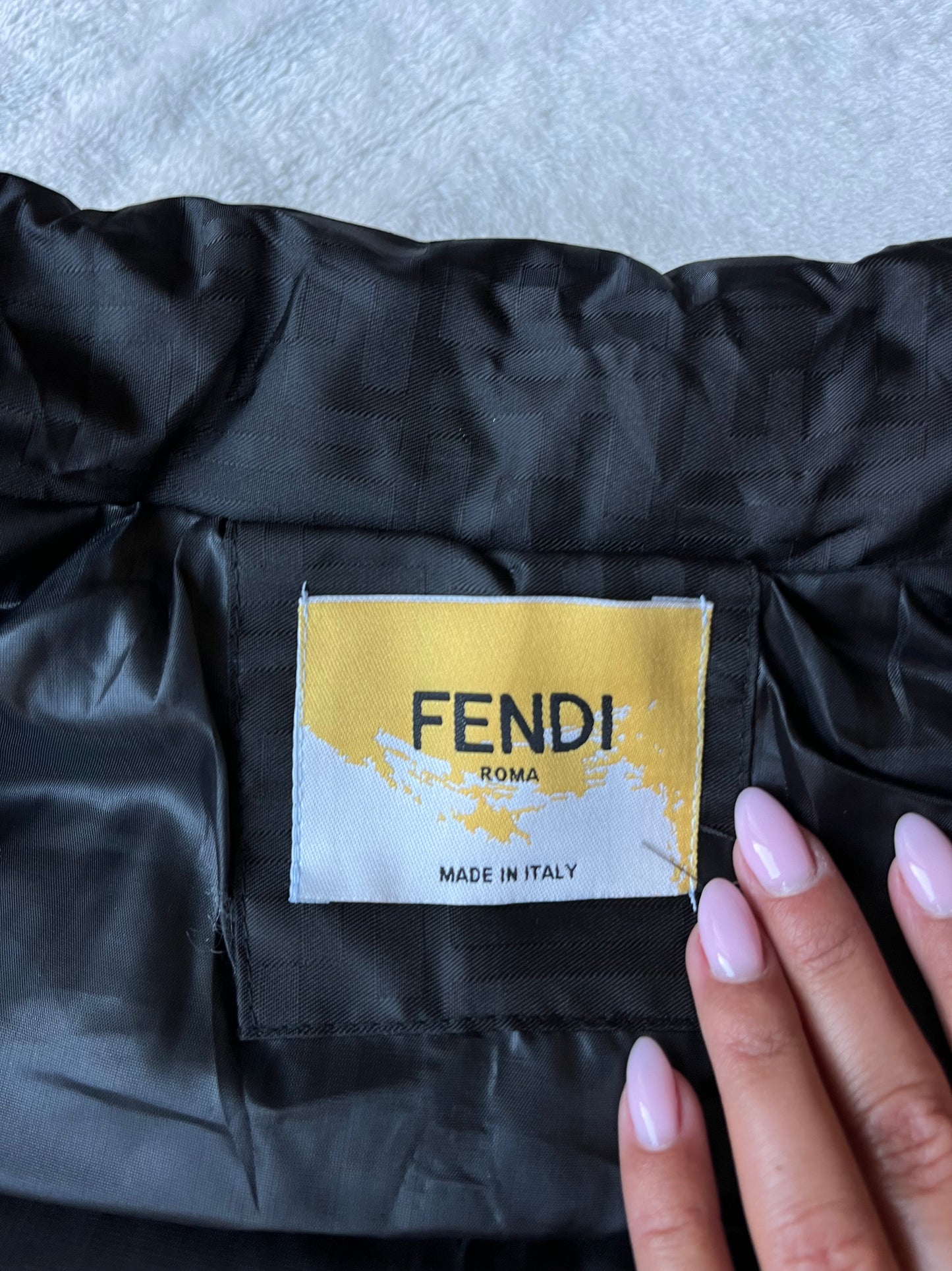 Fendi Boydwarmer zwart