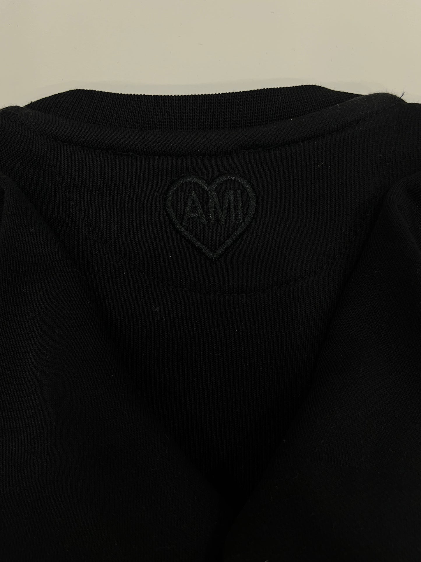 Ami Paris trui zwart