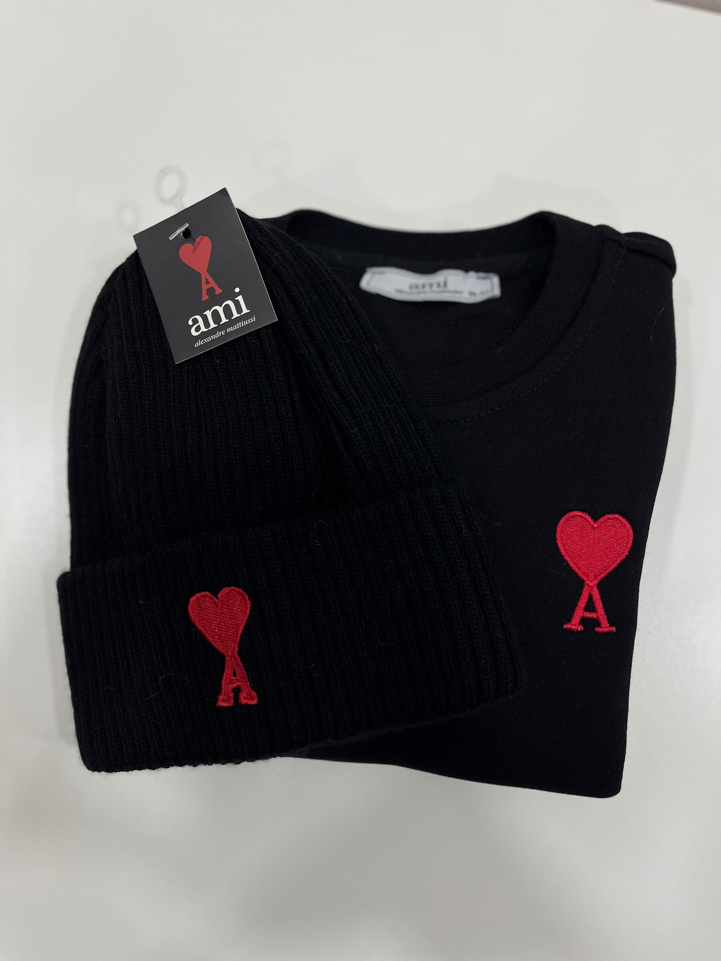 Ami Paris trui zwart