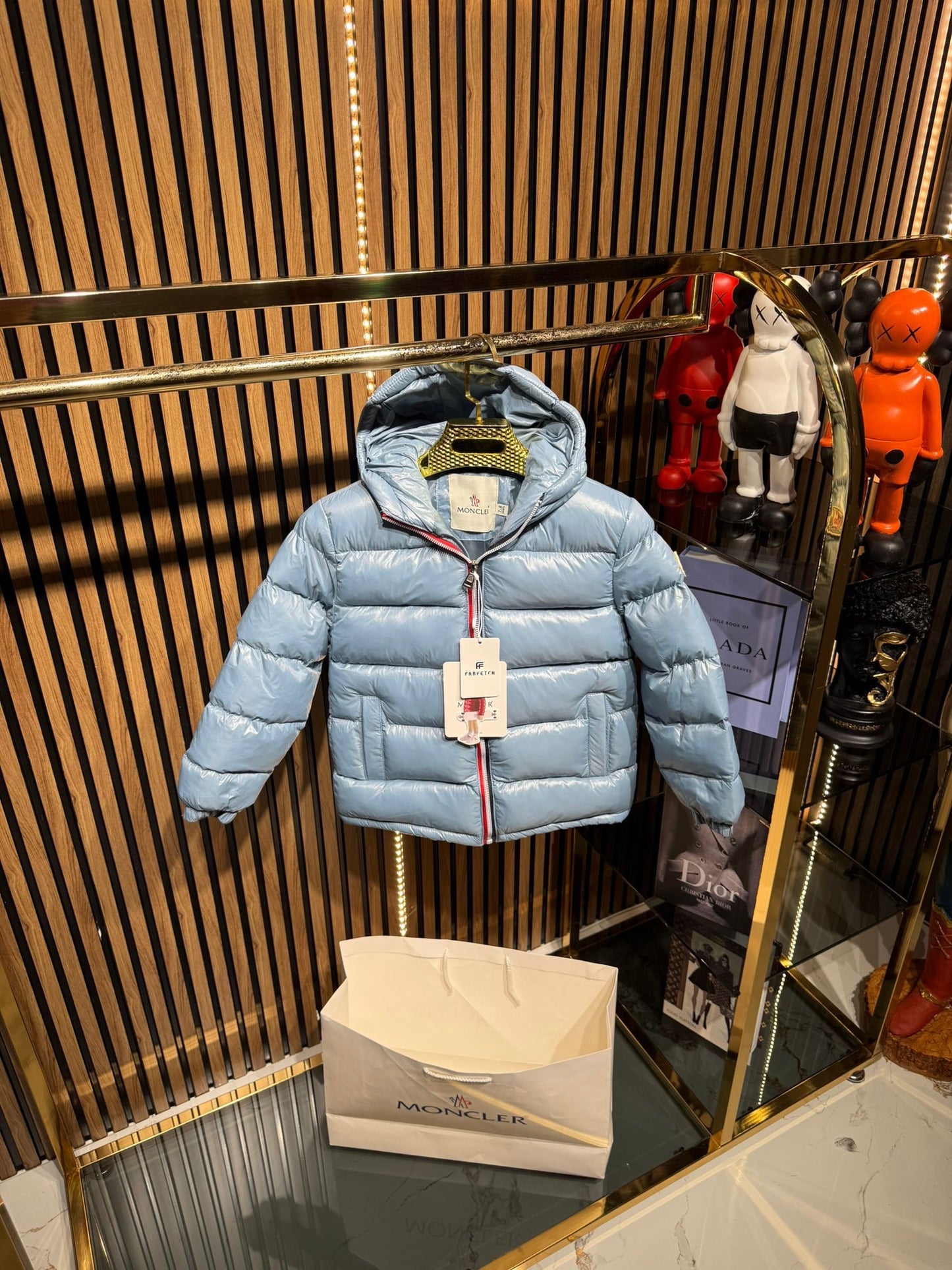 Moncler winterjas lichtblauw